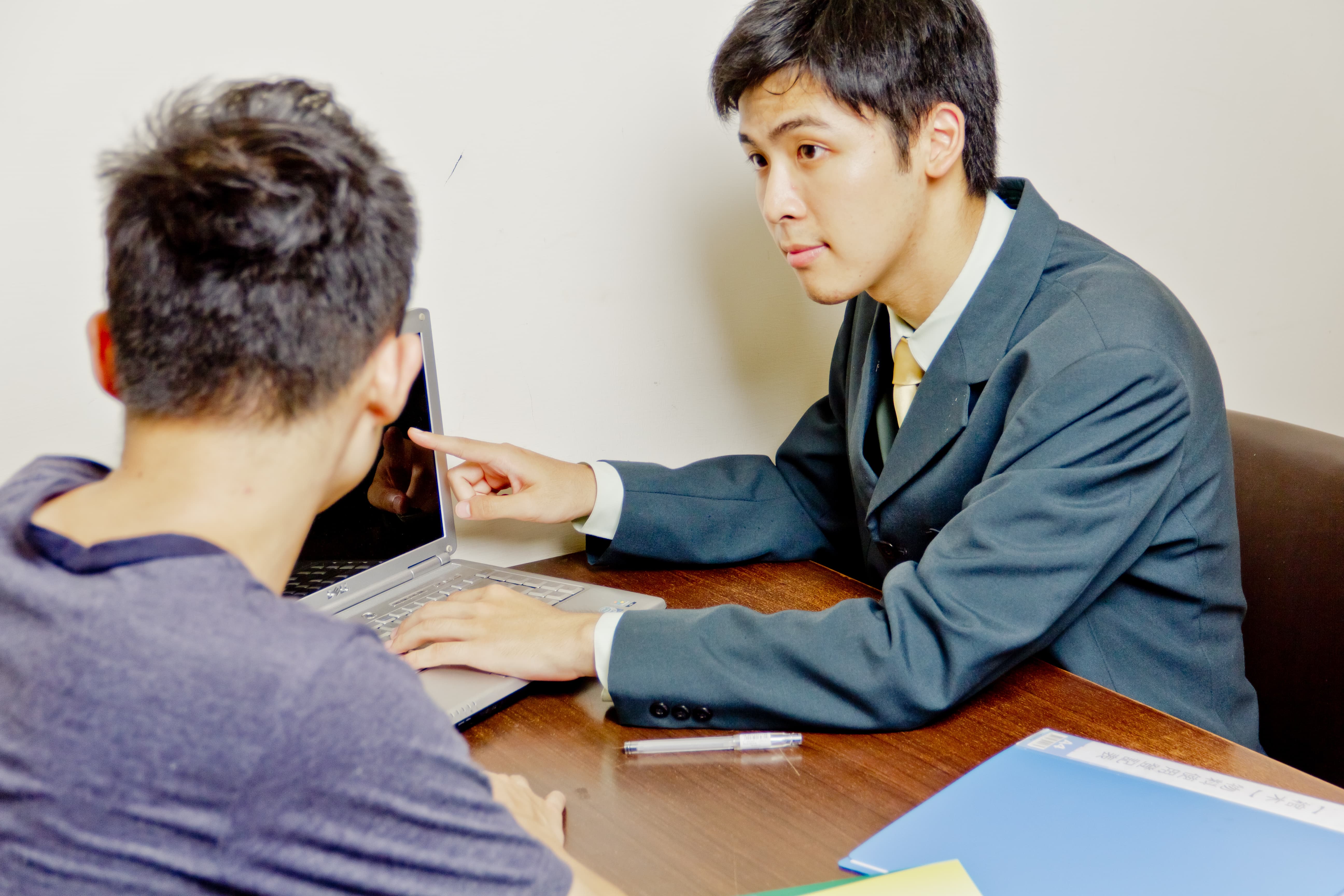 如何申請喪葬補助?詳細解析台灣5種喪葬津貼!